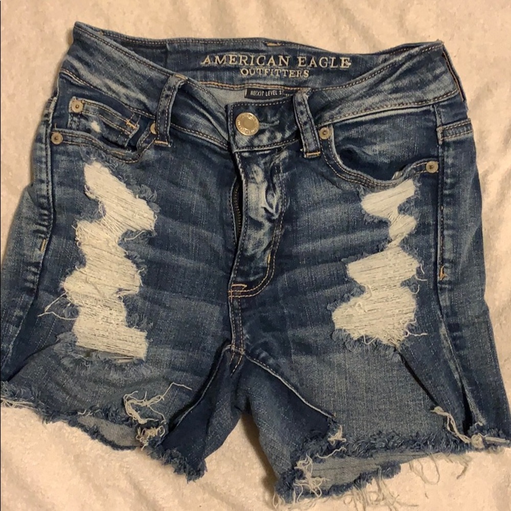 AEO Dark Wash Hi-Rise Shortie